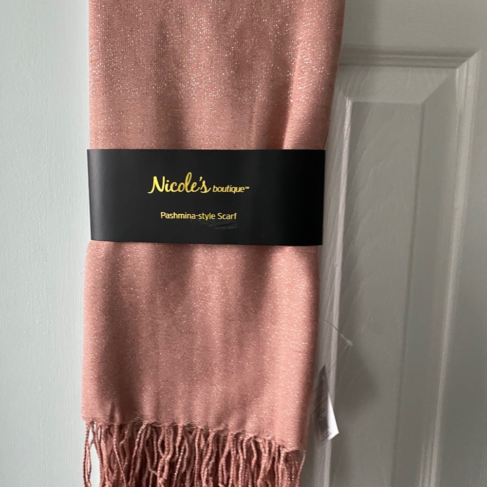 NWT light pink pashmina